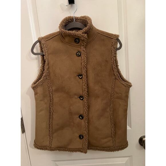 Vintage L.L. Bean Women's Brown Faux Suede Sherpa Button Front M Vest Outdoors - Picture 2 of 8